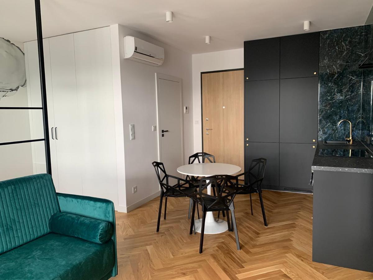 Apartamenty Wola Goleszowska Warschau Buitenkant foto